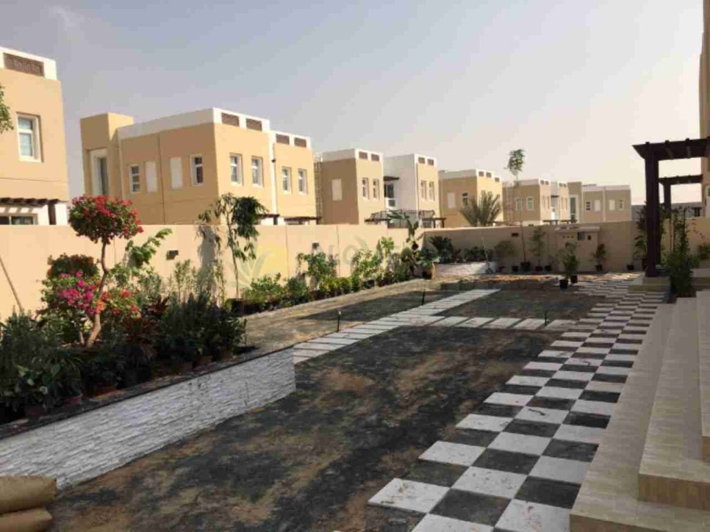 properly paved backyard in Mudon Dubai