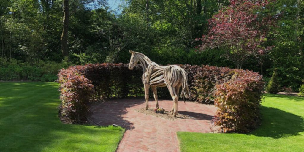 Garden Sculptures and Art