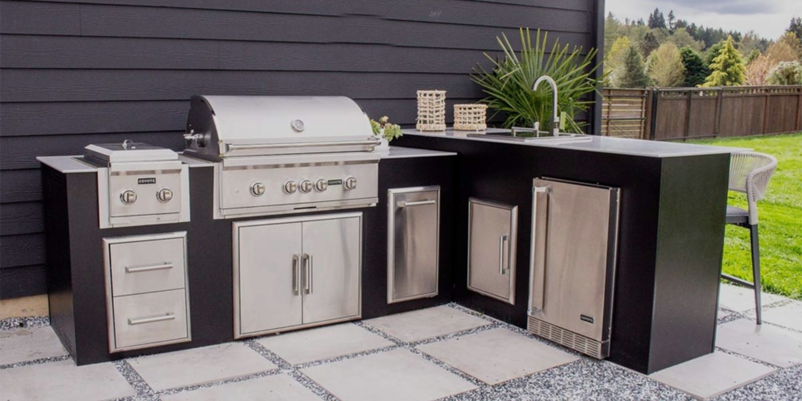6 Stylish Small Outdoor Kitchen Ideas In 2024 | AV Landscaping UAE