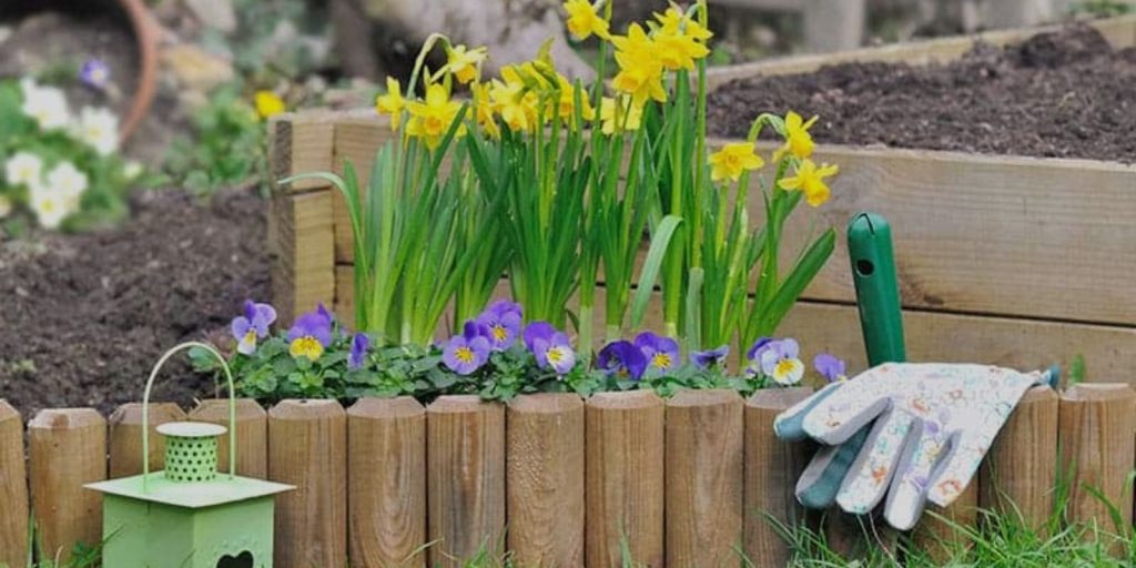 Wood Flower Bed Borderings