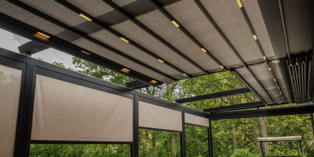 Retractable Roof Pergola